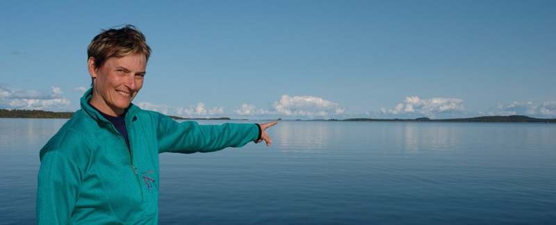 �ber dem Finger liegt die Insel Ukko