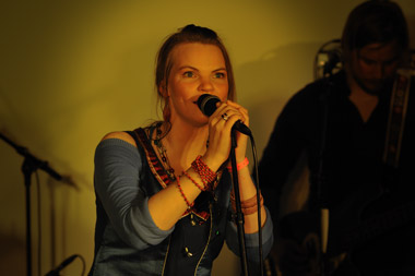 Sara Marielle Gaup - Adjagas