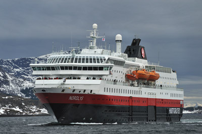 MS Nordlys im Raftsund